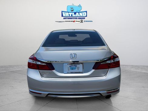 Used 2017 Honda Accord EX-L image 4