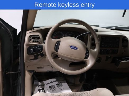 Used 2003 Ford F150 XLT image 3
