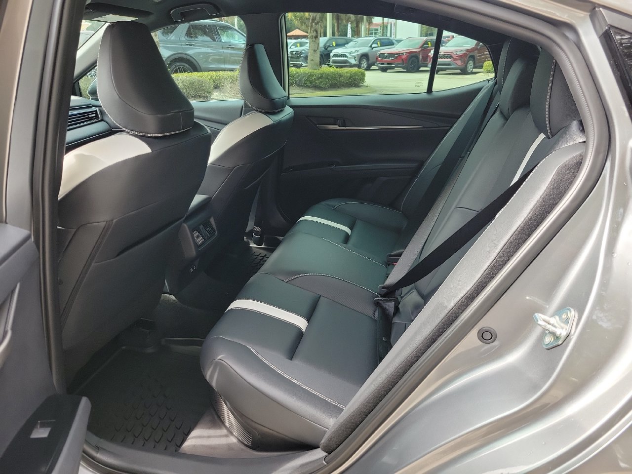 Used 2026 Toyota Camry SE FWD image 11