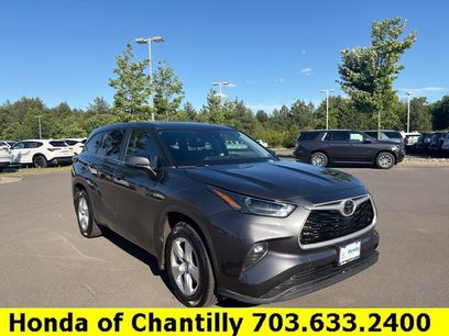 Used 2023 Toyota Highlander LE