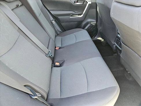 Used 2025 Toyota RAV4 XLE image 18