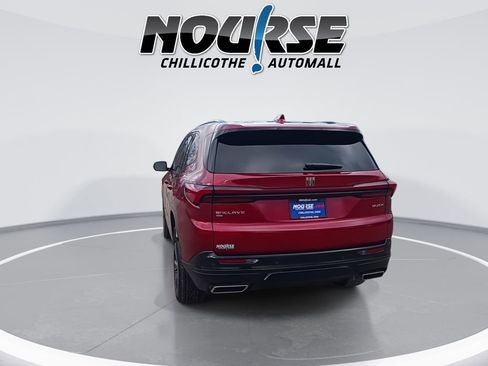 Used 2025 Buick Enclave Sport Touring image 7