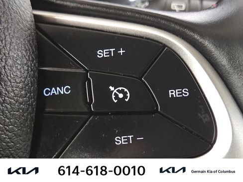 Used 2020 Jeep Compass Trailhawk AWD/4WD image 32