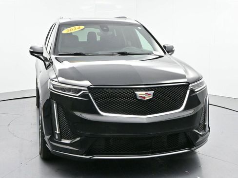 Certified 2024 Cadillac XT6 Sport w/ Platinum Package image 2
