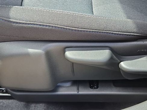 New 2026 Chevrolet Trax LS w/ LS Convenience Package FWD image 34