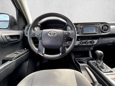 Used 2018 Toyota Tacoma SR RWD image 7