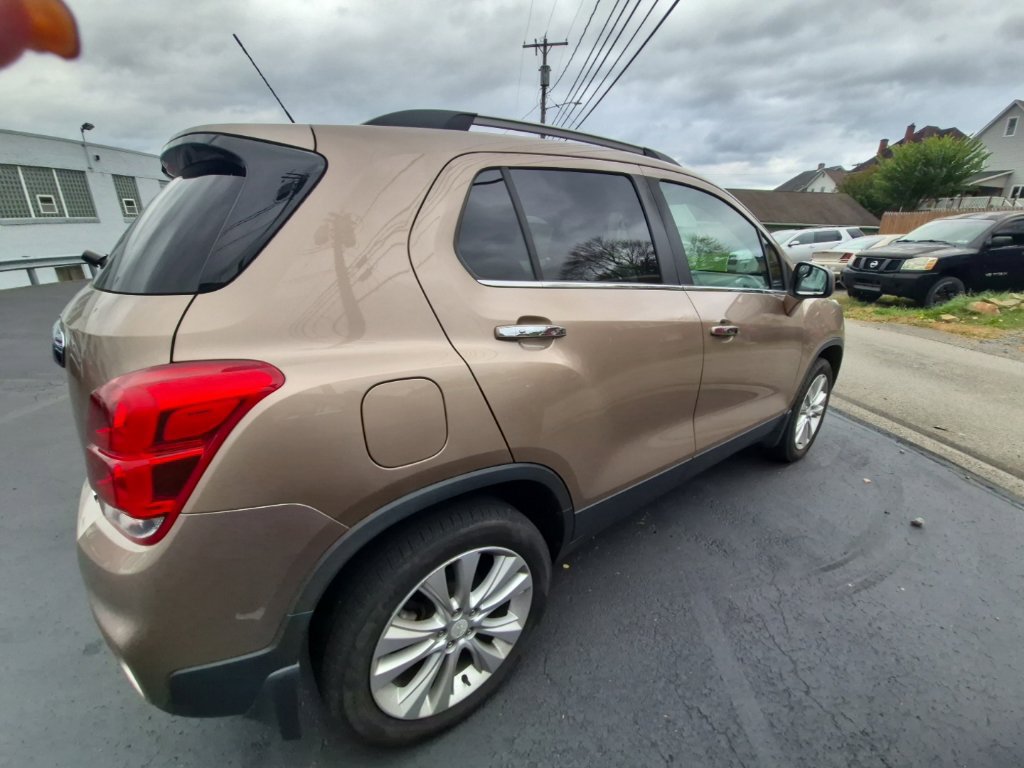 Used 2018 Chevrolet Trax Premier AWD/4WD image 8