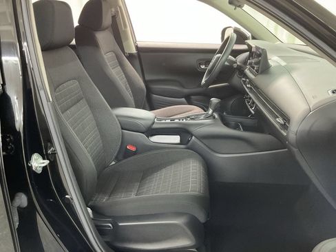 Certified 2023 Honda HR-V LX image 26