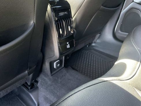 Used 2024 Jeep Compass Latitude w/ Convenience Group image 9