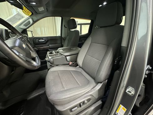 Certified 2022 Chevrolet Silverado 1500 LT AWD/4WD image 24