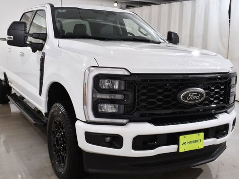 New 2026 Ford F350 XLT w/ XLT Premium Package AWD/4WD image 4