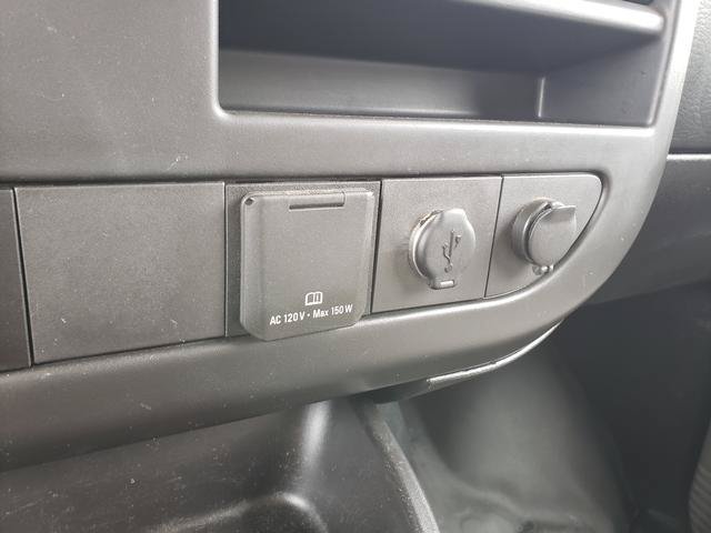 Used 2017 Chevrolet Express 2500 RWD image 20