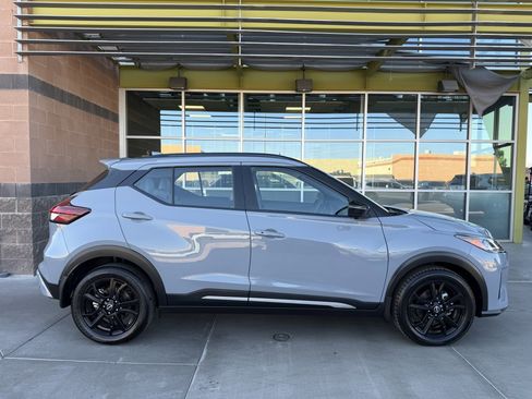 Used 2024 Nissan Kicks SR w/ SR Premium Package image 9
