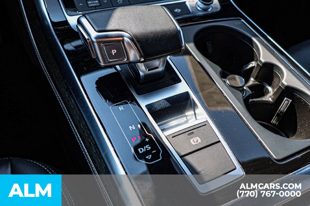 Used 2025 Audi Q7 3.0T Premium Plus AWD/4WD image 42