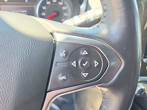 Used 2022 Chevrolet Traverse LT w/ LPO, Floor Liner Package AWD/4WD image 5