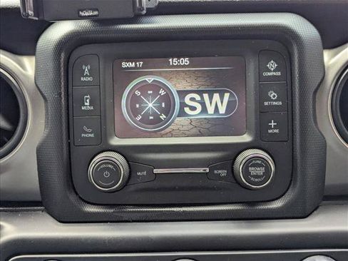 Used 2019 Jeep Wrangler Sport AWD/4WD image 14