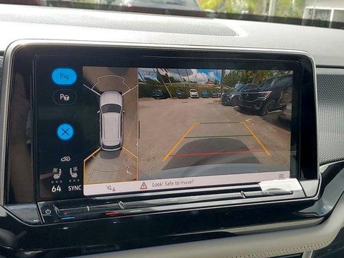 New 2026 Volkswagen Atlas Cross Sport SEL Premium R-Line image 13