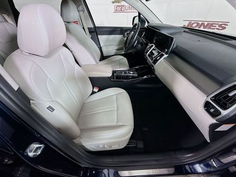 Used 2022 Kia Sorento SX Prestige AWD/4WD image 32
