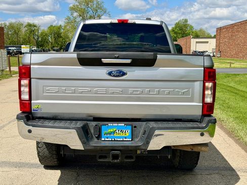 Used 2022 Ford F350 XLT w/ XLT Premium Package AWD/4WD image 5