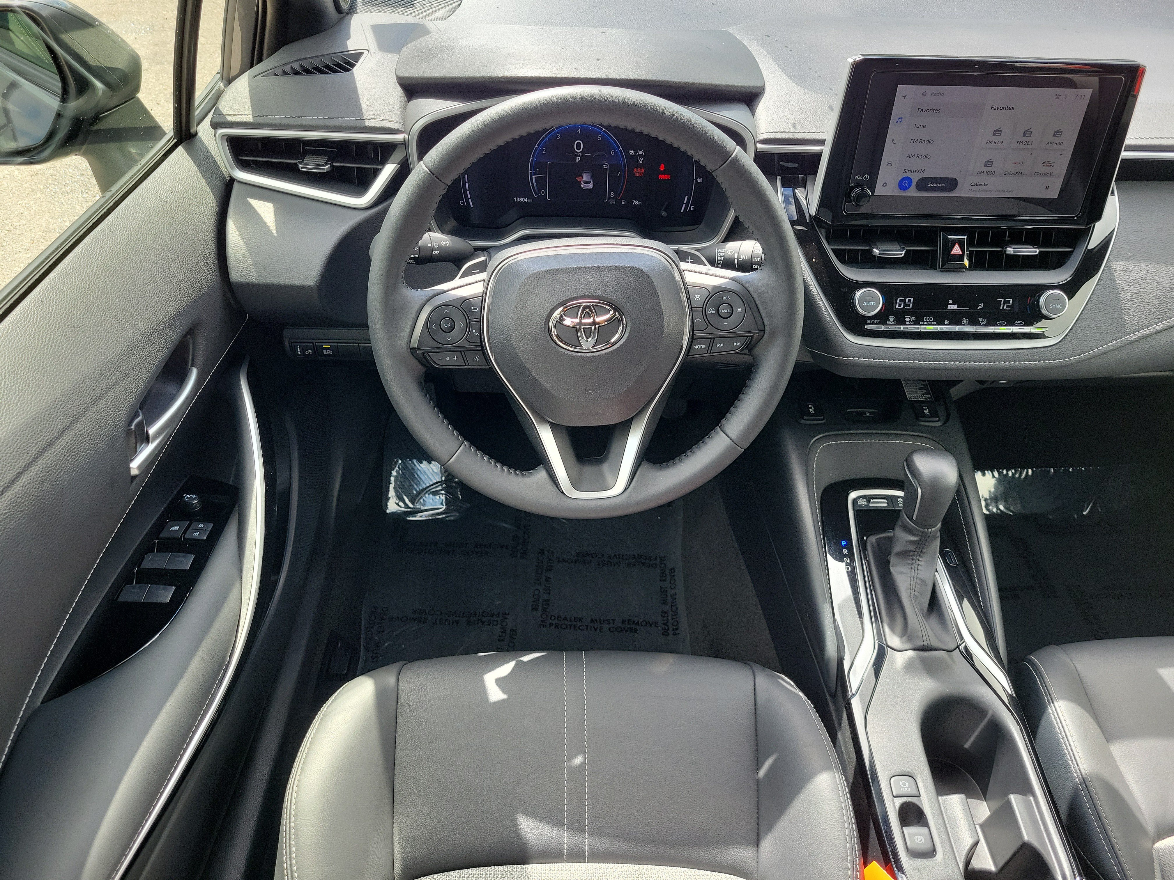 Used 2025 Toyota Corolla XSE FWD image 18
