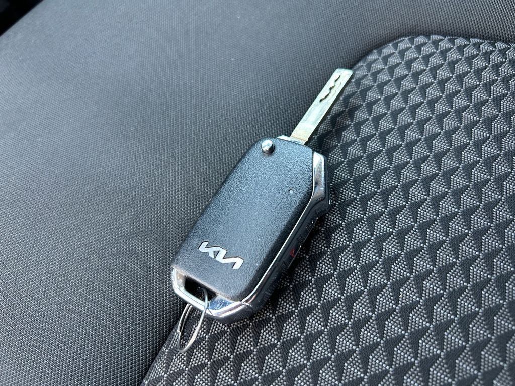 Used 2024 Kia Sportage LX AWD/4WD image 33