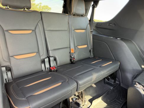 Used 2022 GMC Yukon AT4 AWD/4WD image 9