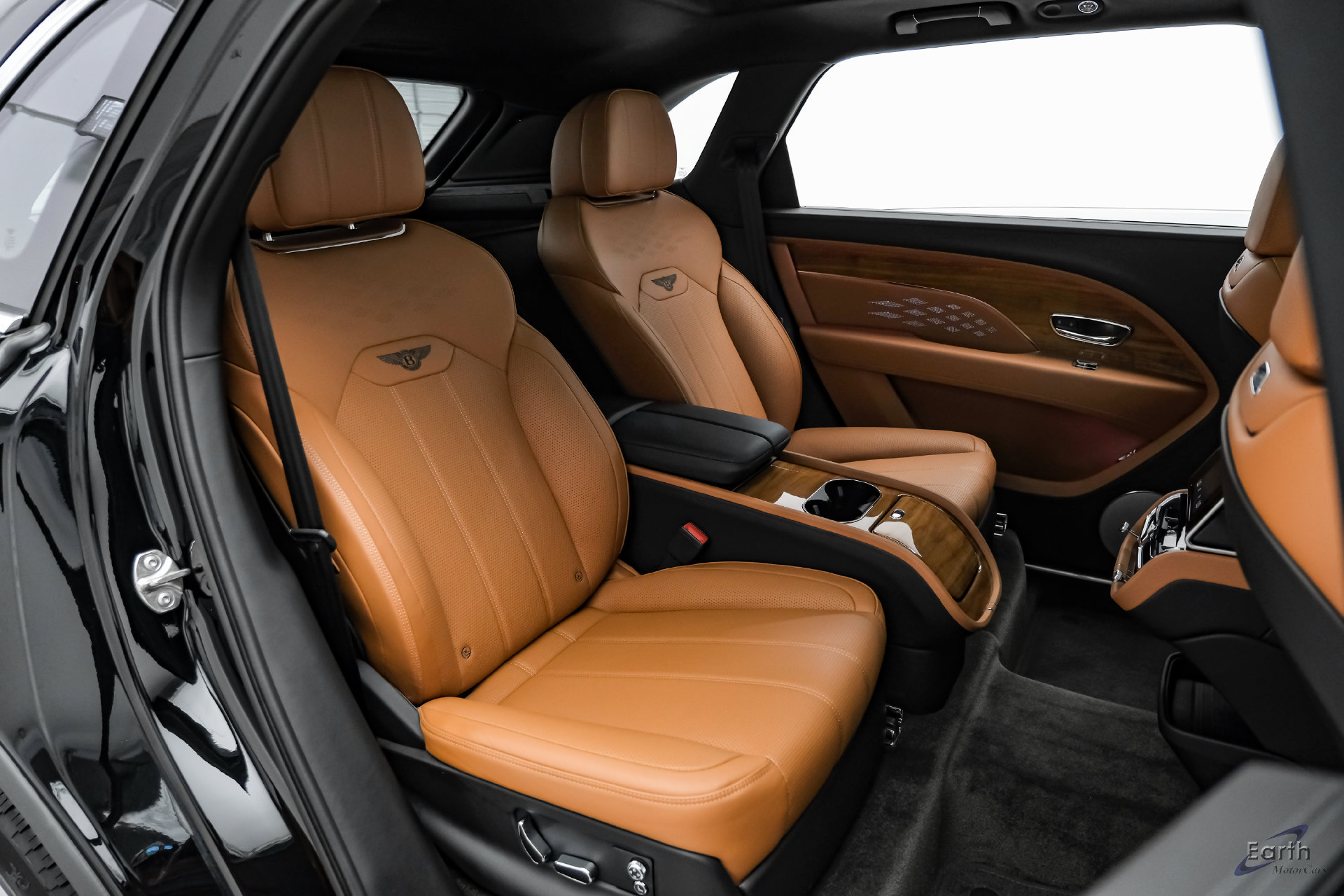 Used 2023 Bentley Bentayga Extended Wheelbase AWD/4WD image 82