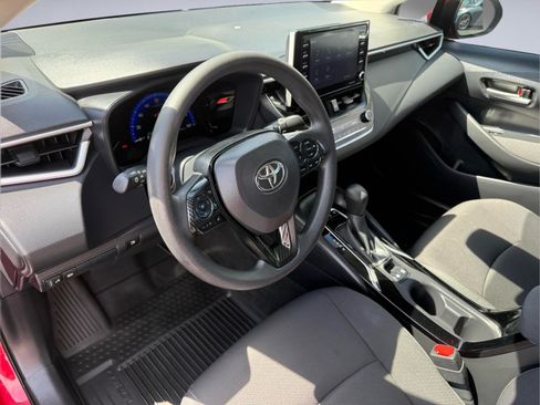 Used 2021 Toyota Corolla LE w/ Carpet Mat Package (TMS) FWD image 12