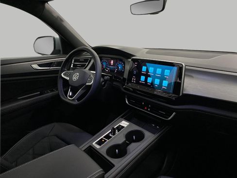 New 2026 Volkswagen Atlas Cross Sport SE image 18