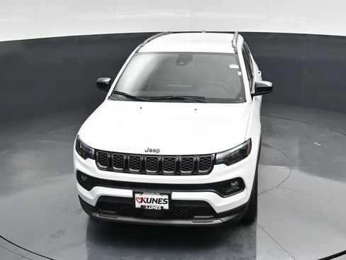New 2026 Jeep Compass Altitude image 44