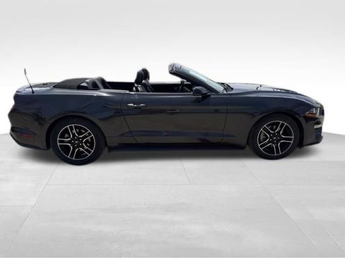 Used 2022 Ford Mustang Premium RWD image 17