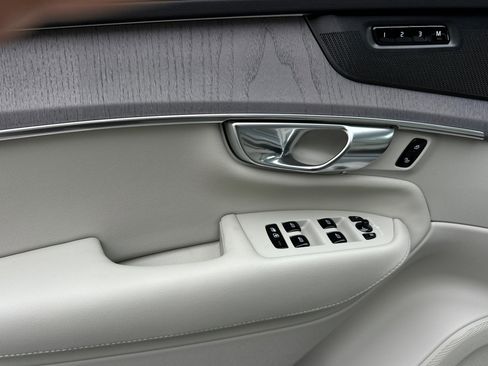 New 2026 Volvo XC90 T8 Ultra AWD/4WD image 9