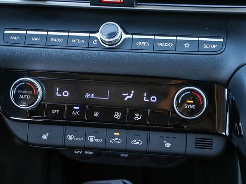 New 2026 Hyundai Elantra Limited FWD image 21