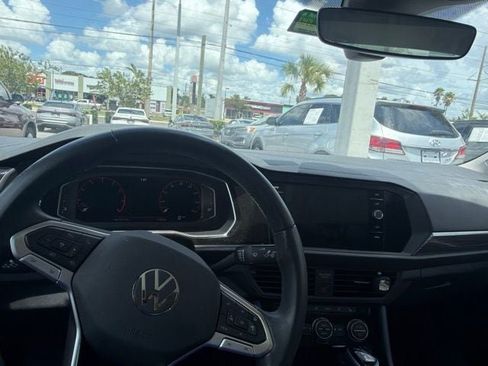 Used 2024 Volkswagen Jetta SEL FWD image 19