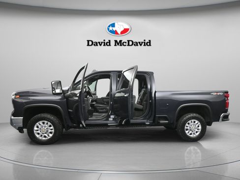 Used 2024 Chevrolet Silverado 2500 LTZ image 43