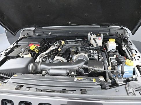 Used 2023 Jeep Gladiator Sport AWD/4WD image 29