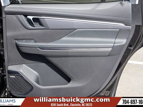 New 2026 Buick Enclave Sport Touring w/ Power Package FWD image 23