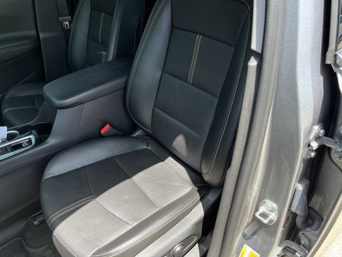 Used 2024 Chevrolet Equinox Premier FWD image 20