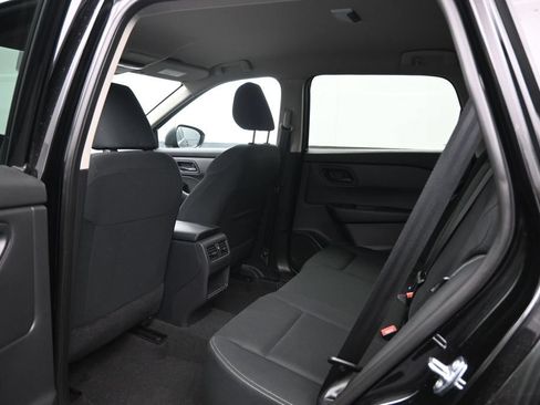 Used 2024 Nissan Rogue S AWD/4WD image 25