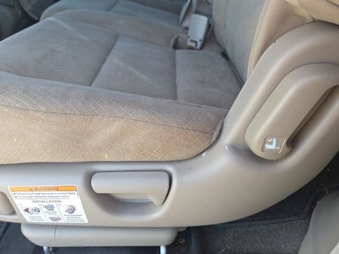 Used 2016 Honda Odyssey SE image 17