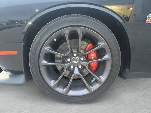 Used 2020 Dodge Challenger R/T Scat Pack image 23