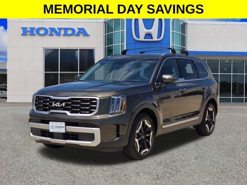 Used 2025 Kia Telluride S AWD/4WD image 7