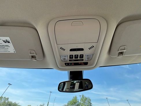 Used 2023 Buick Enclave Essence w/ Experience Buick Package AWD/4WD image 41