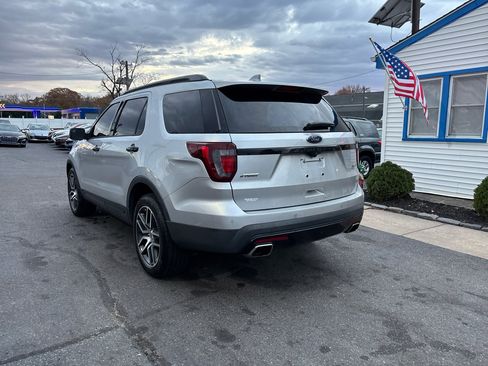 Used 2017 Ford Explorer Sport image 6