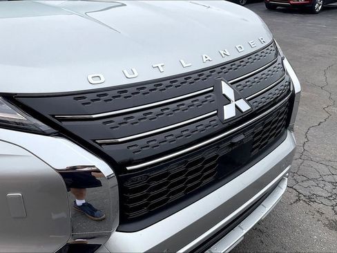 Used 2022 Mitsubishi Outlander SEL image 29