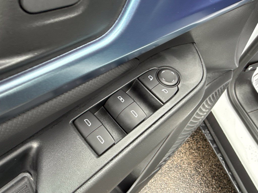 Used 2024 Chevrolet Equinox EV LT w/ LPO, All-Weather Mat Package FWD image 20