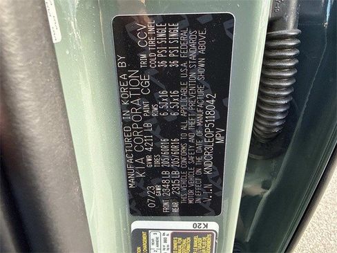 Used 2023 Kia Niro EX image 29