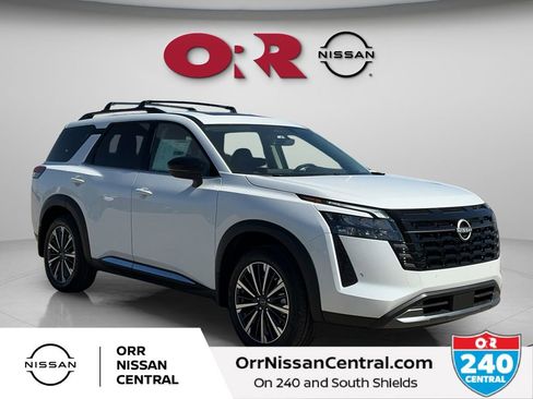 New 2026 Nissan Pathfinder Platinum image 3