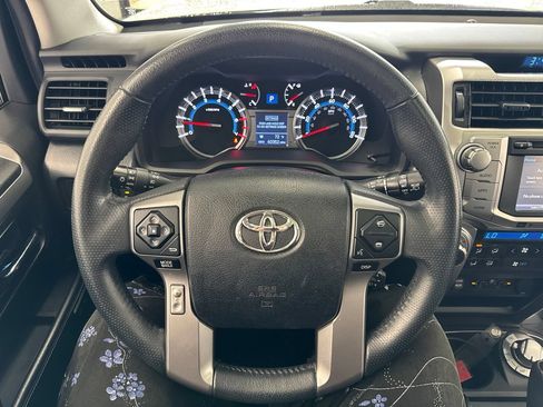 Used 2019 Toyota 4Runner Limited AWD/4WD image 20