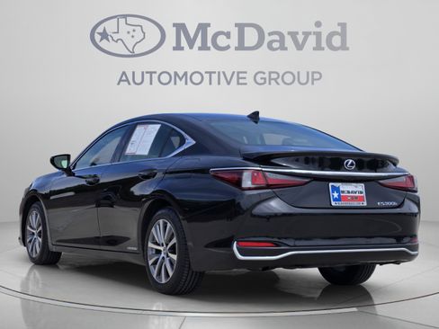Used 2020 Lexus ES 300h w/ Premium Package FWD image 4